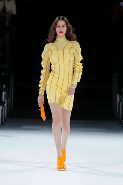 Look 23